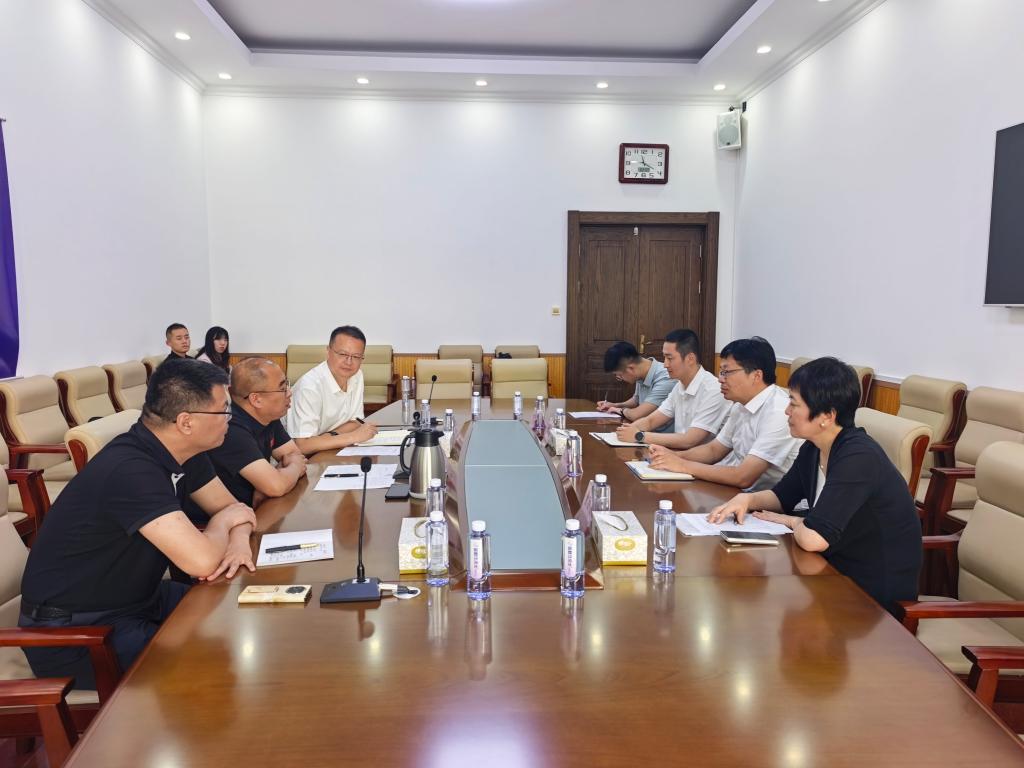院长宋飞带队走访慰问集训师生